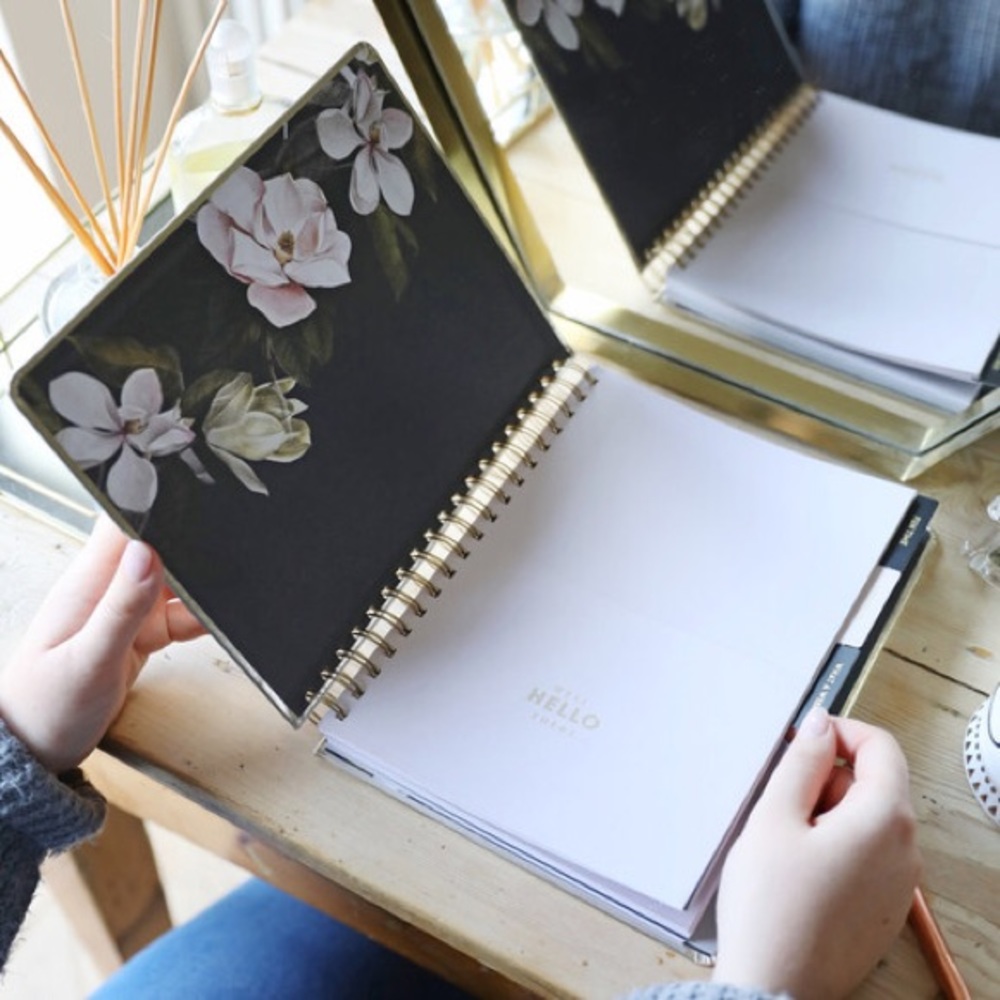 💕Ted Baker 52-week Agenda Planner 💕 - Picture 2 of 12